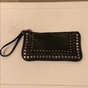 Express wristlet